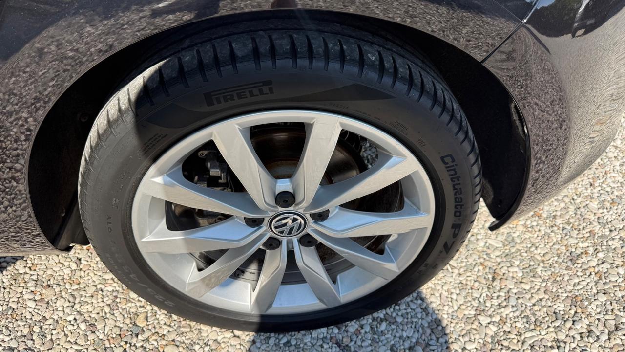 Volkswagen Golf 1.4 TSI DSG 5p. Highline BlueMotion Technology