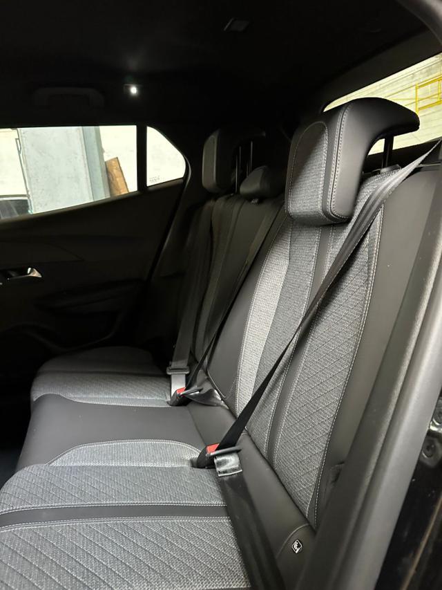 PEUGEOT 2008 PureTech 100 S&S Allure