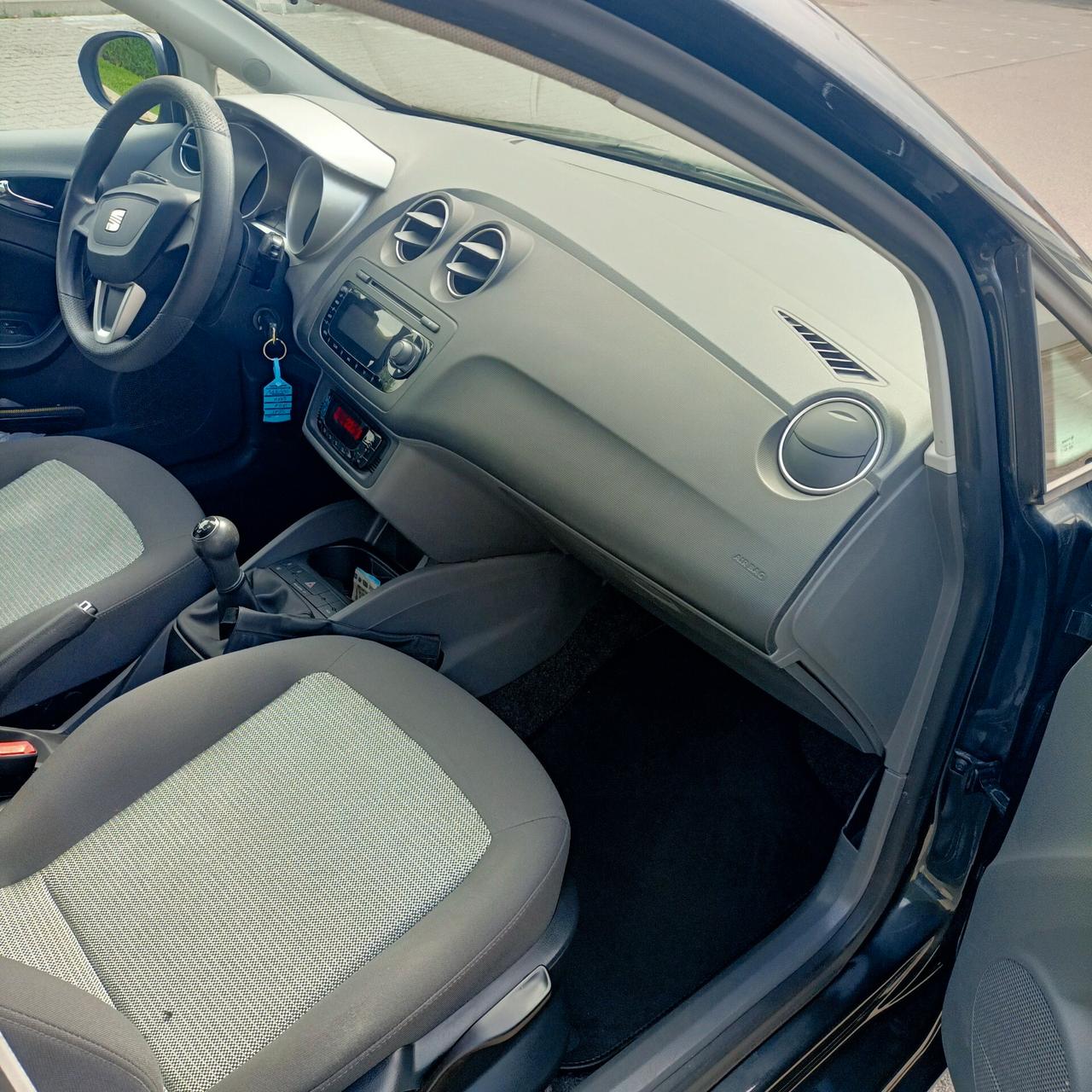 SEAT IBIZA 1.4 NEOPATENTATI KM135MILA