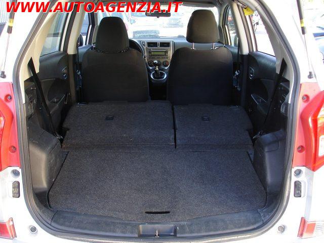 SUBARU Trezia 1.3i 6MT Comfort MULTISPAZIO
