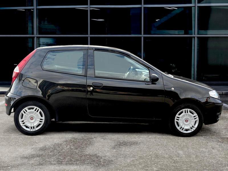 Fiat Punto Punto 3p 1.3 mjt 69 CV 16v ADATTA NEOPATENTATI