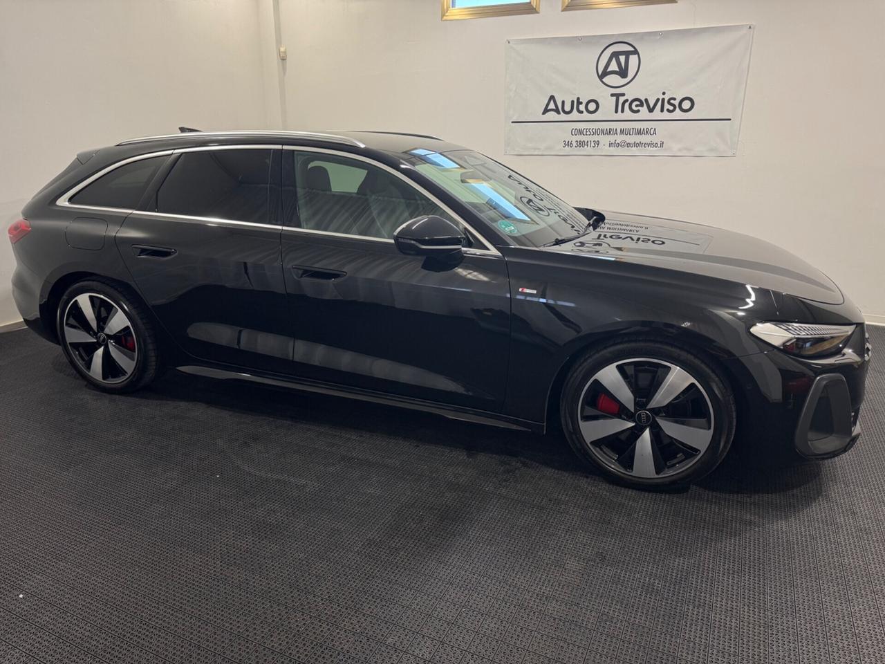 Audi A5 Avant TDI 150 kW mHEV+ S tronic quattro Line edition FULL!!