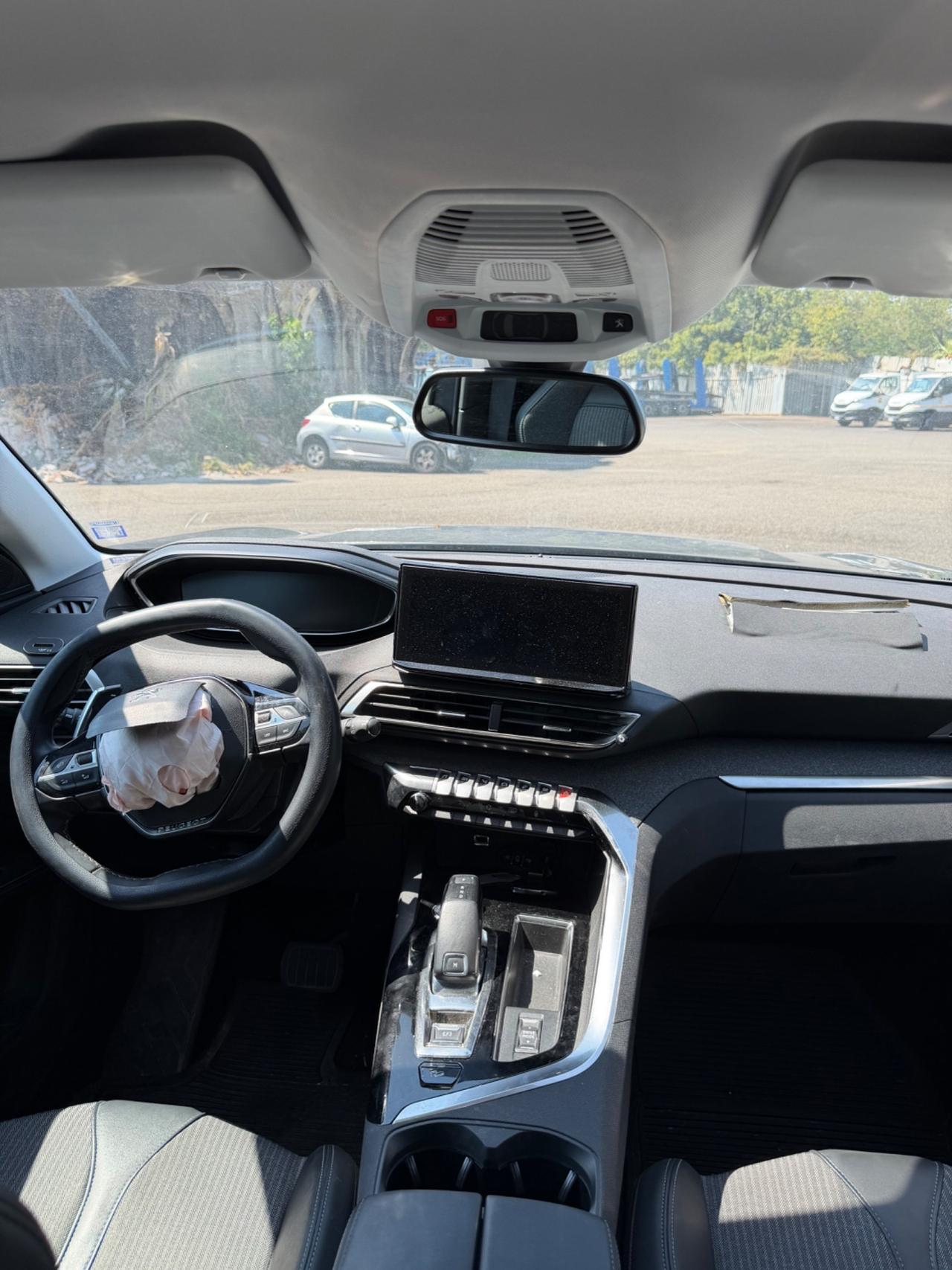Peugeot 5008 Allure 1.5 Diesel SINISTRATA