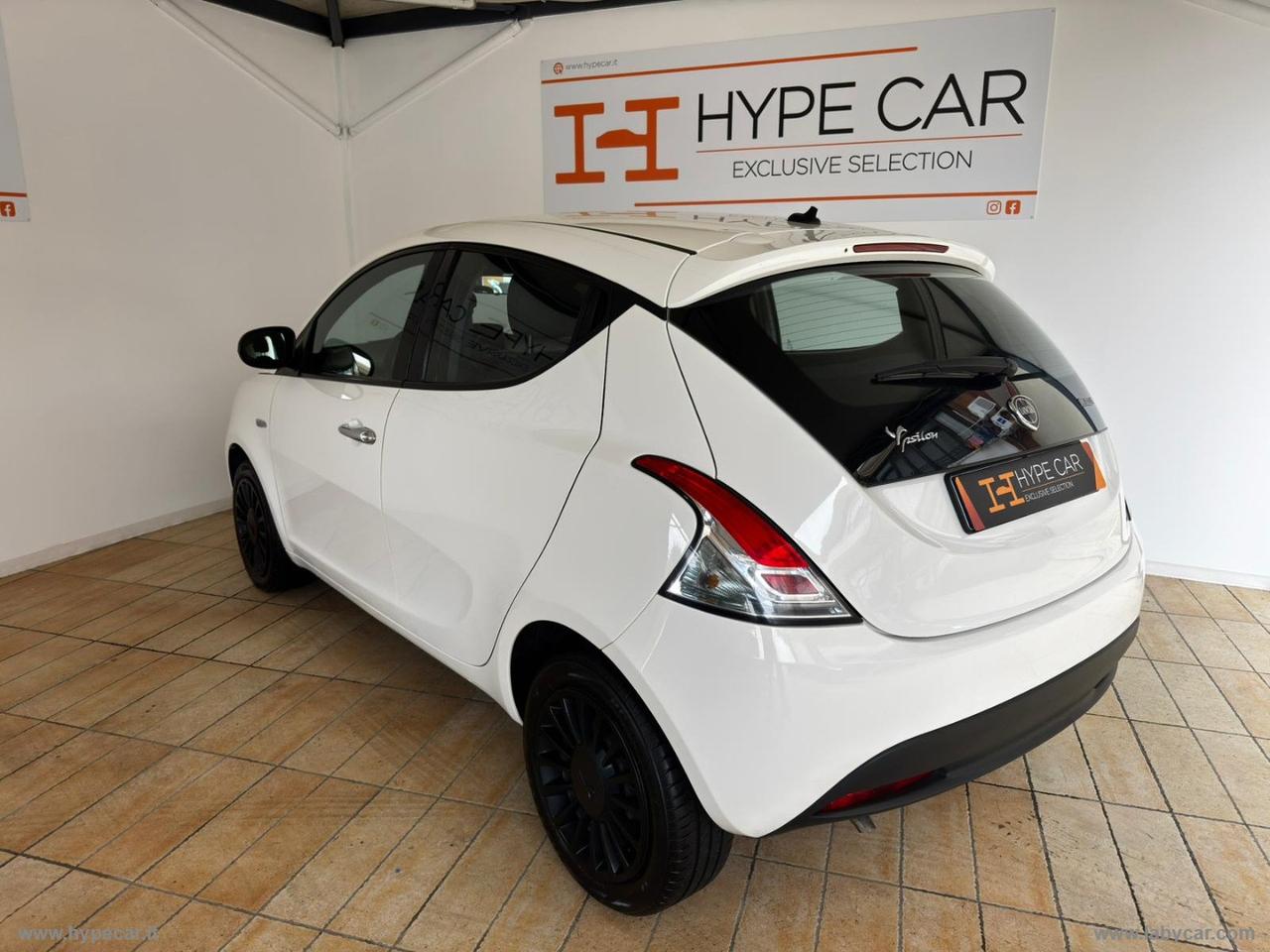 LANCIA Ypsilon 1.0 FireFly 5p.S&S Hybrid Silver