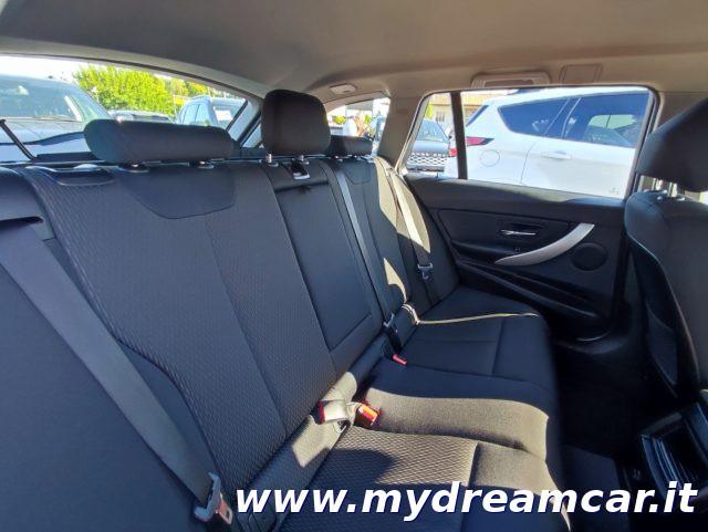 BMW 318 d Touring Advantage