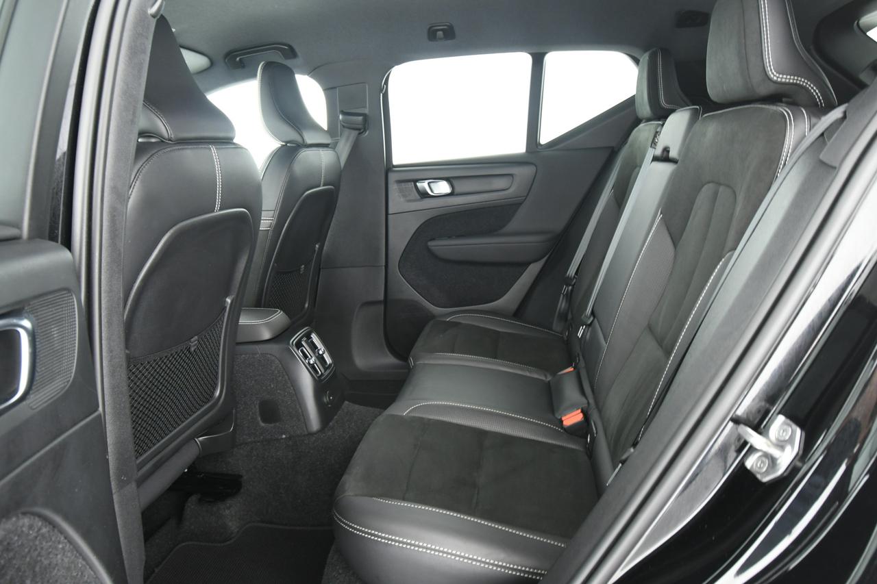 VOLVO XC40 1.5 t5 phev R-design auto LED+CAMERA+APP CONNECT