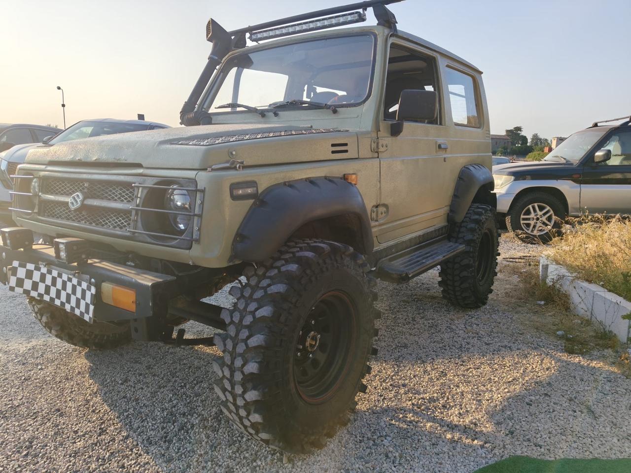 Suzuki Santana Samurai sj 413