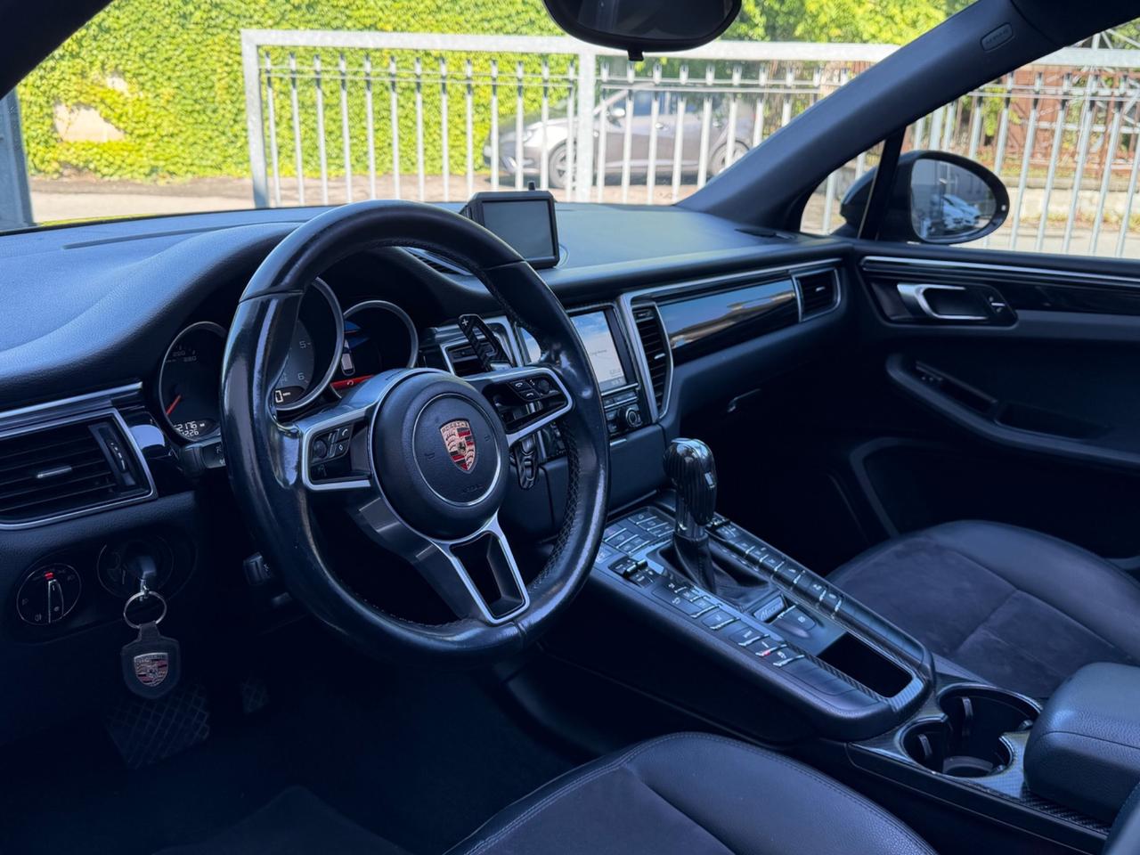 Porsche Macan 3.0 S Diesel FULL TETTO TOTAL BLACK MOTORE NUOVO FATTURATO