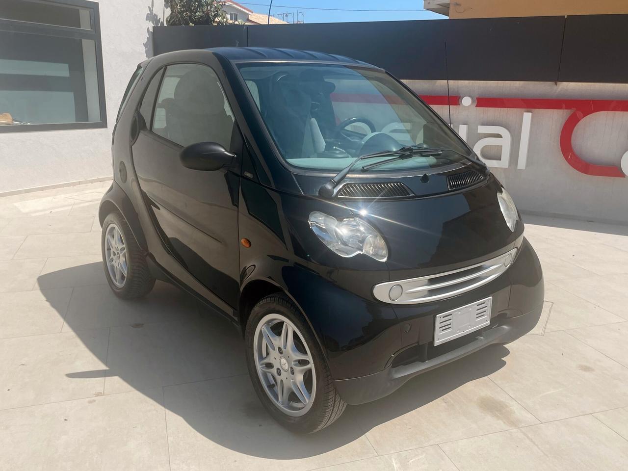 Smart ForTwo 700 coupé pure 61Cv