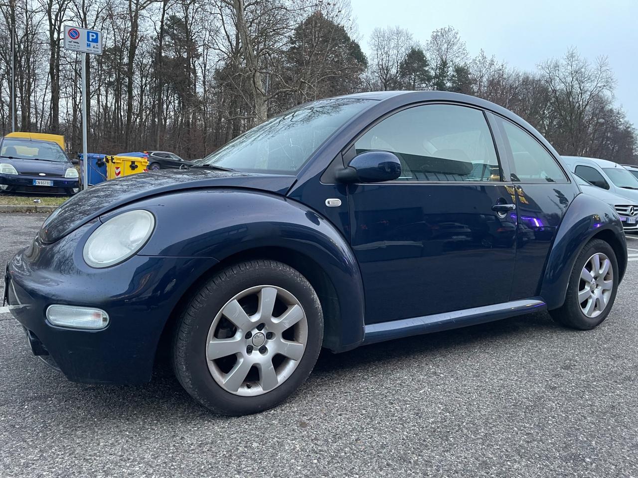 Volkswagen New Beetle 1.6*Neopatentati*Tenuta benissimo *