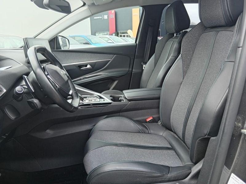 Peugeot 3008 BlueHDI 130 EAT8 S&S Allure Pack - Autocarro N1