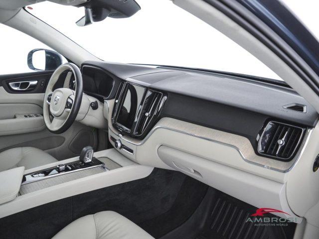 VOLVO XC60 B4 (d) automatico Core