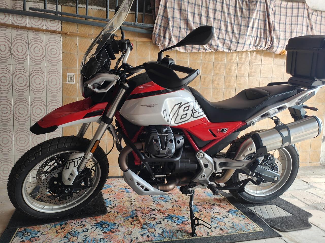 Moto Guzzi V85 TT ABS
