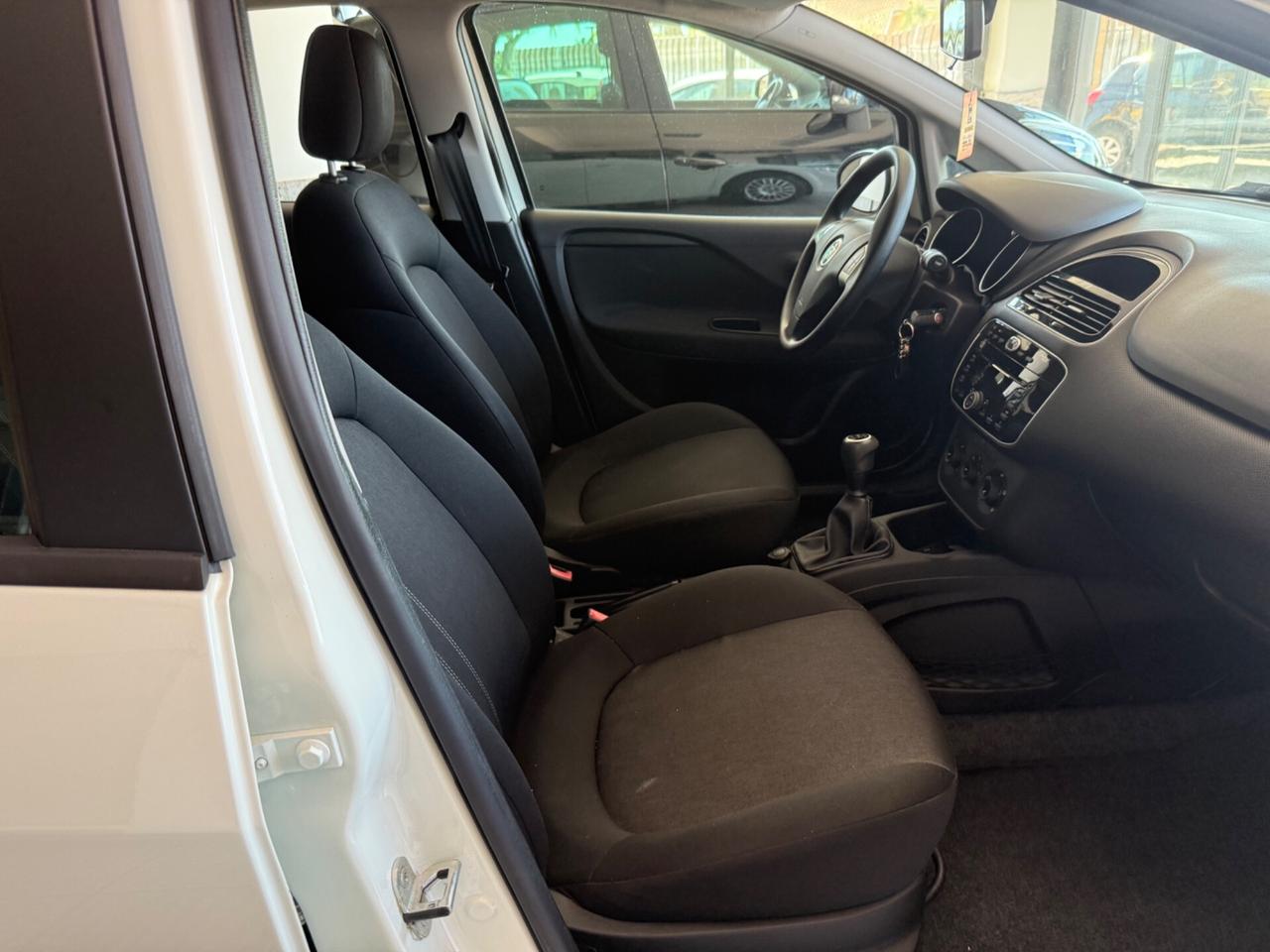 Fiat Punto 1.3 MJT II 75 CV 5 porte Street N1 AUTICARRO
