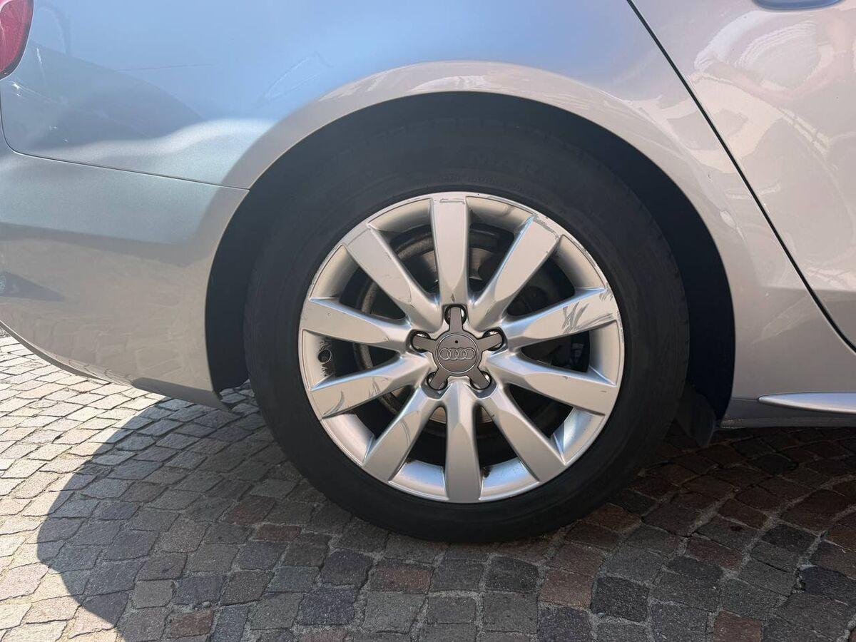 Audi A4 2.0 tdi Business 150cv multitronic E5