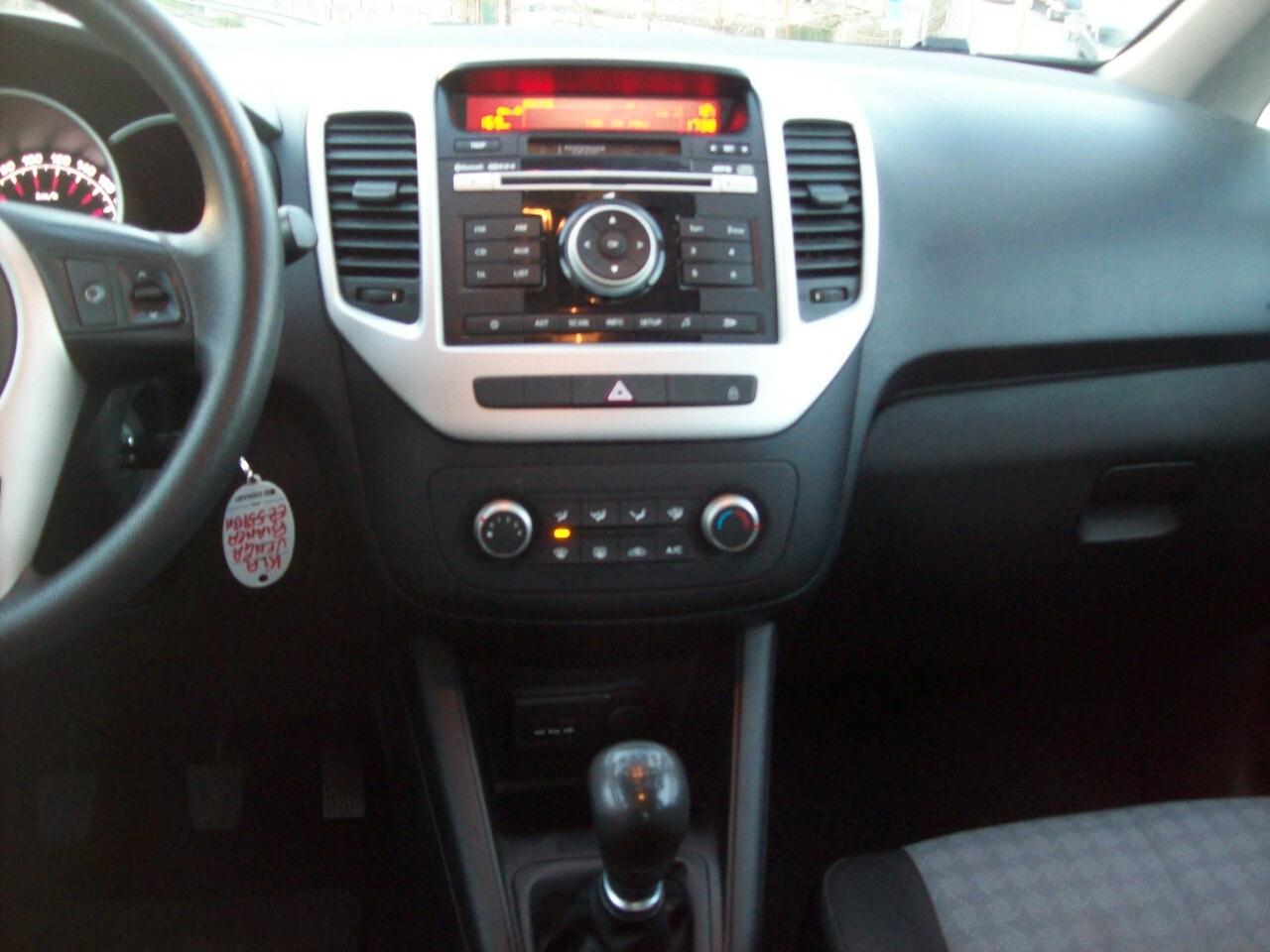 KIA VENGA 1.4 CRDI CV.90 ACTIVE "2015"