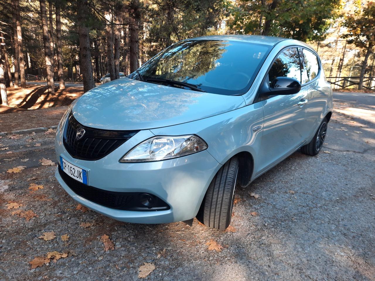 LANCIA YPSILON CC 1000 HYBRID ANNO 10/2023