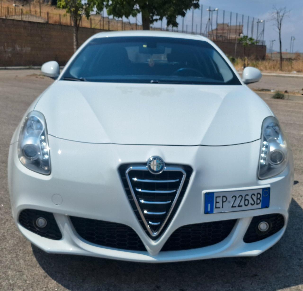 Alfa Romeo Giulietta 1.6 JTDm-2 105 CV Exclusive