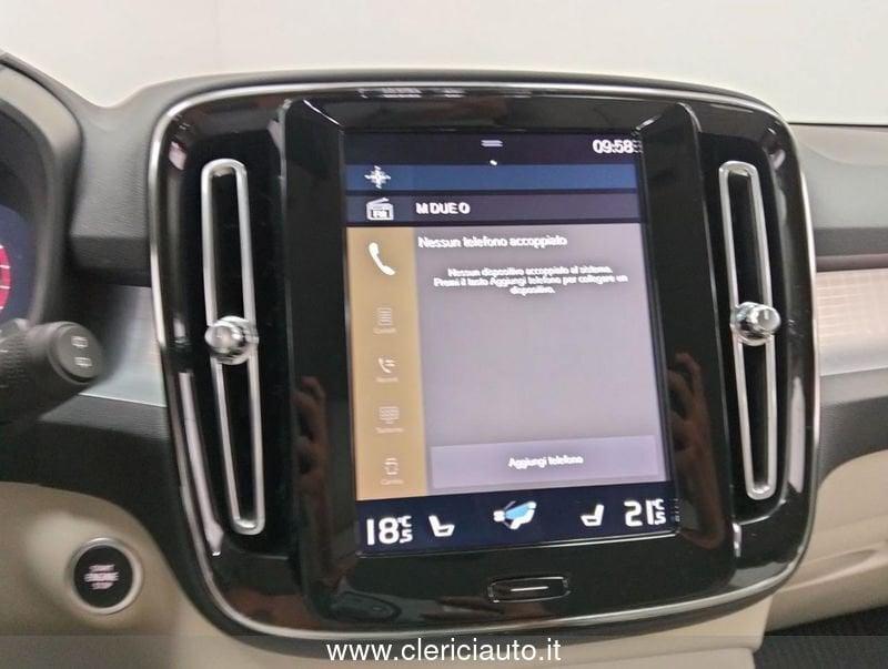 Volvo XC40 B4 AWD Geartronic Momentum Pro