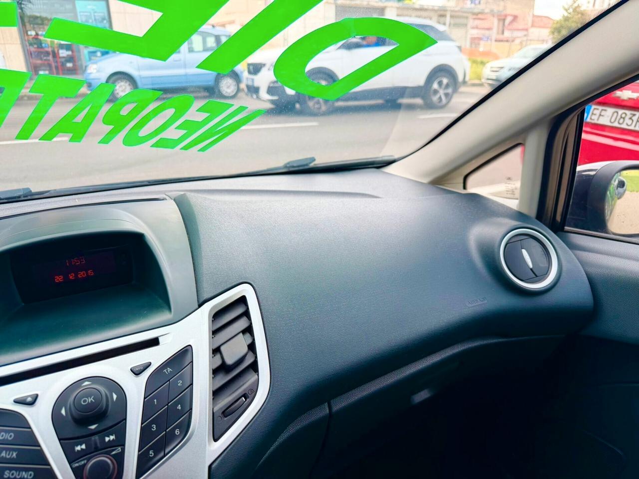 Ford Fiesta 1.4 TDCi DIESEL 70CV 5 porte - Anno 11/2012 - NEOPATENTATO