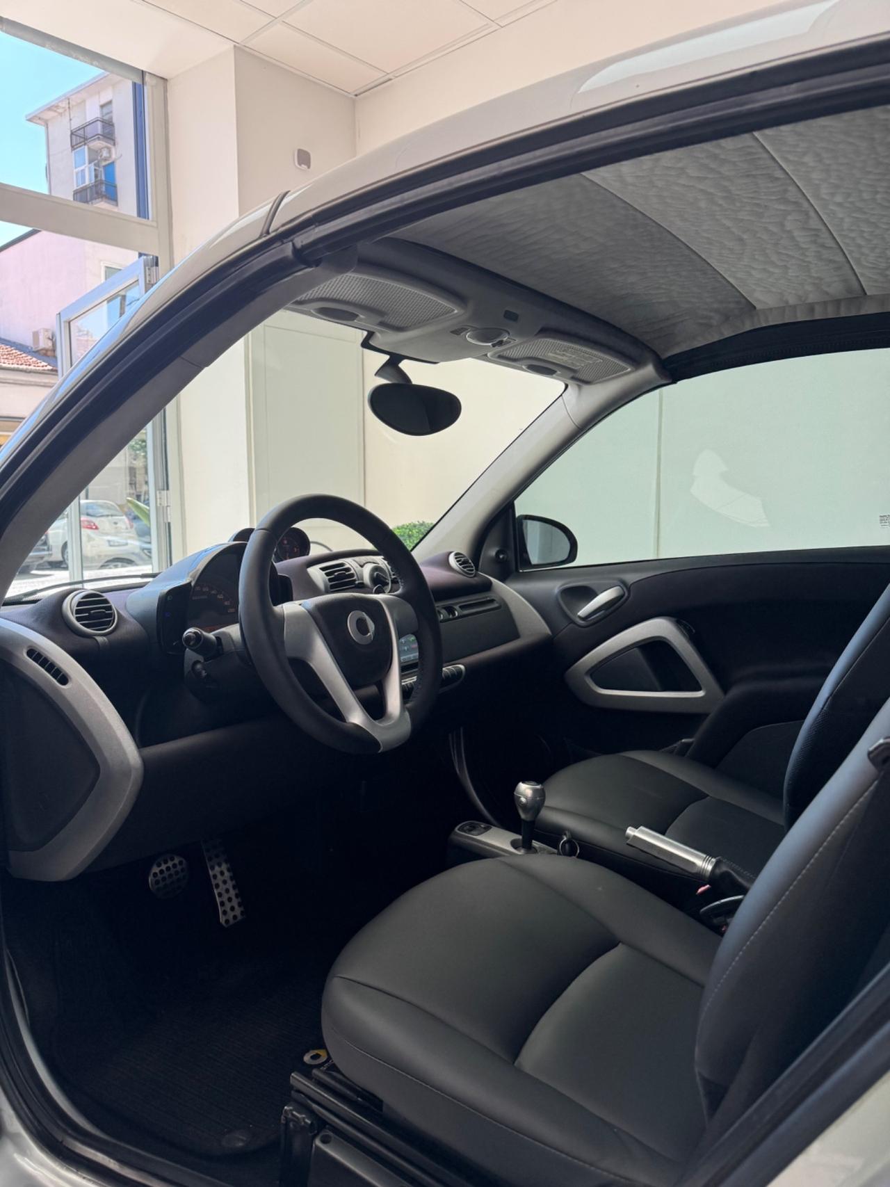 Smart ForTwo 1000 75 kW cabrio BRABUS