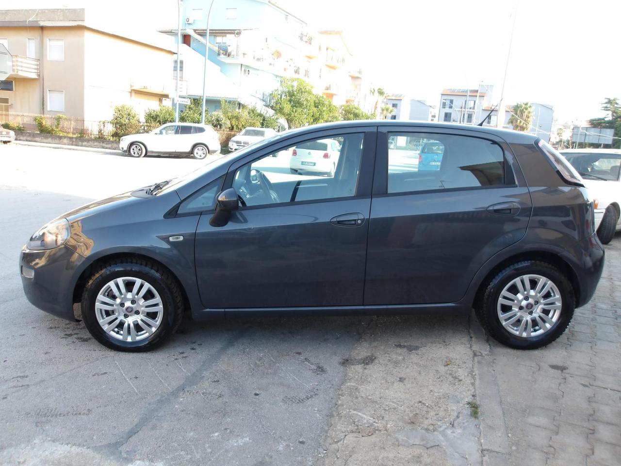 Fiat Punto 5 Porte Punto 5p 1.3 mjt 16v Easy 75cv