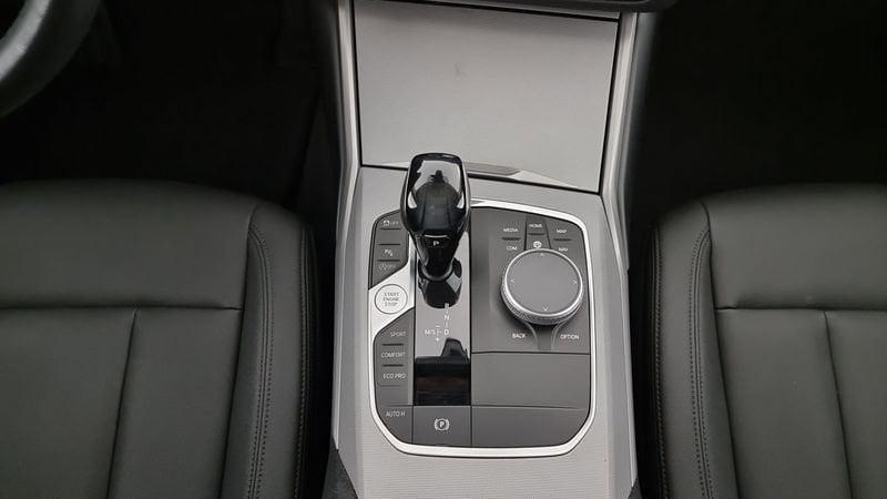 BMW Serie 3 320d xDrive Touring Business Advantage
