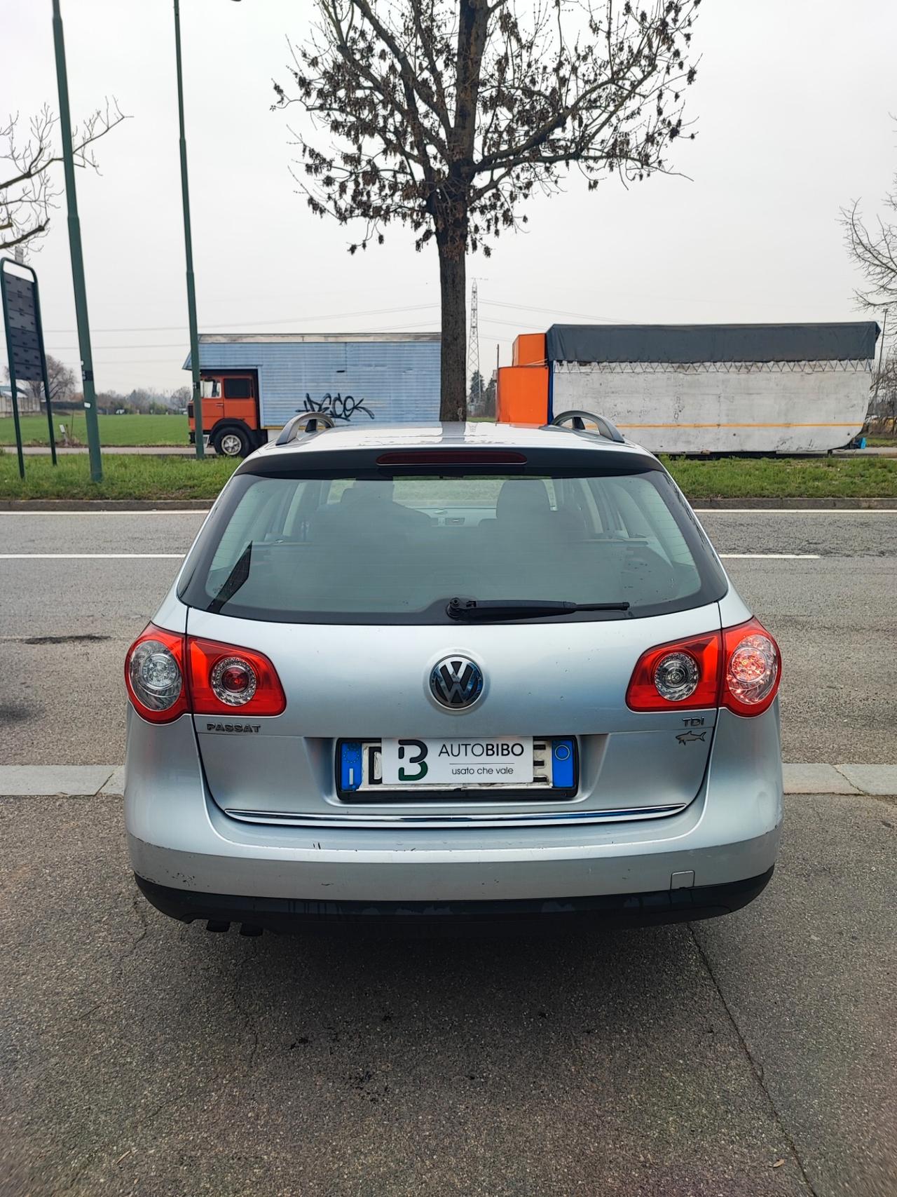 Volkswagen Passat 1.9 TDI/105CV Var. Comfortline