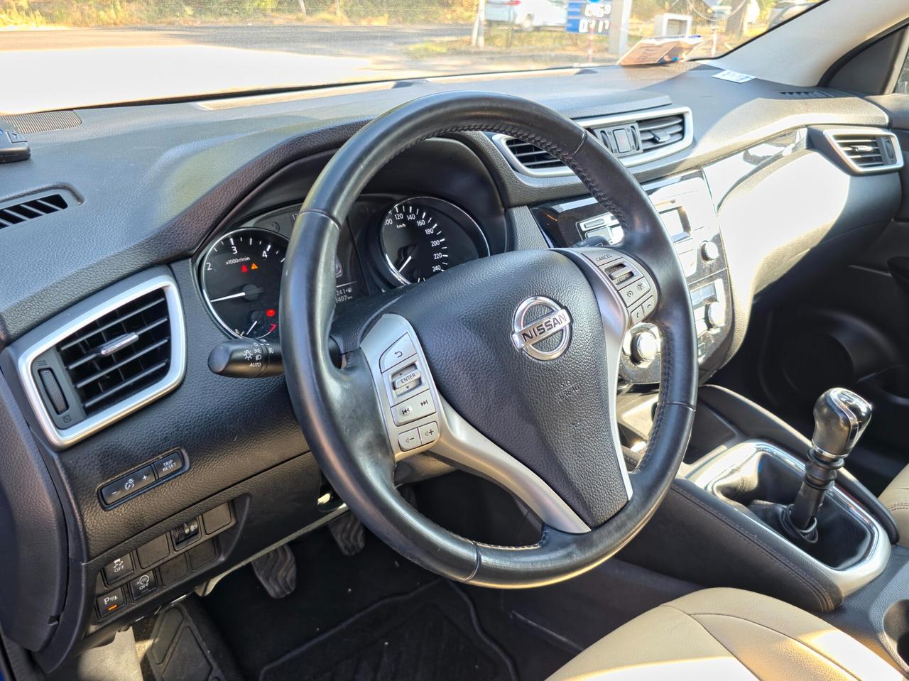 Nissan Qashqai 1.5 dCi DPF Tekna CV-110 E5B Manuale NEO 2014