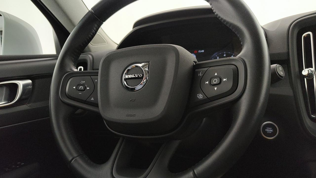 VOLVO XC40 1.5 t2 Momentum Core auto my21