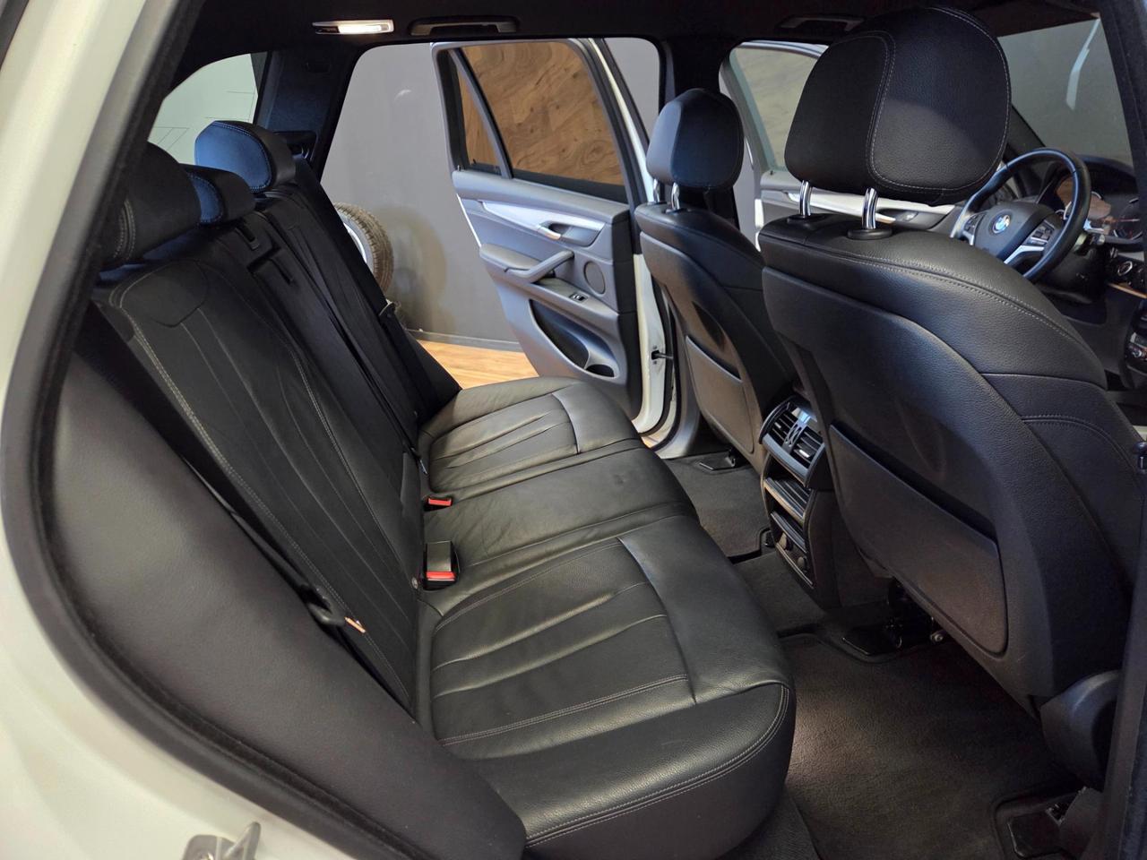 BMW X5 xdrive30d M-SPORT Luxury 249cv auto