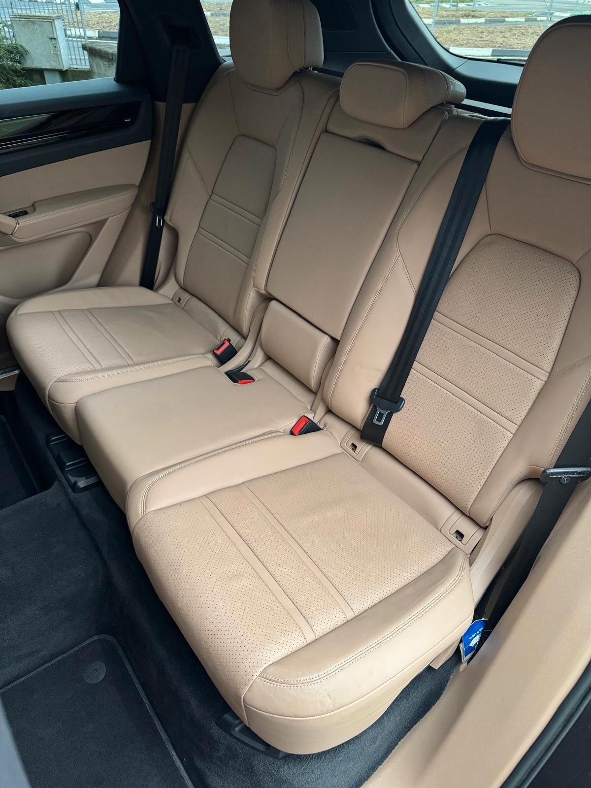 Porsche Cayenne 3.0 V6