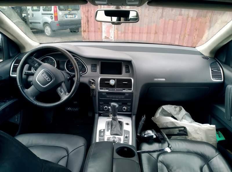 Audi Q7 S-LINE 3.0 V6 TDI 233CV quattro tiptronic