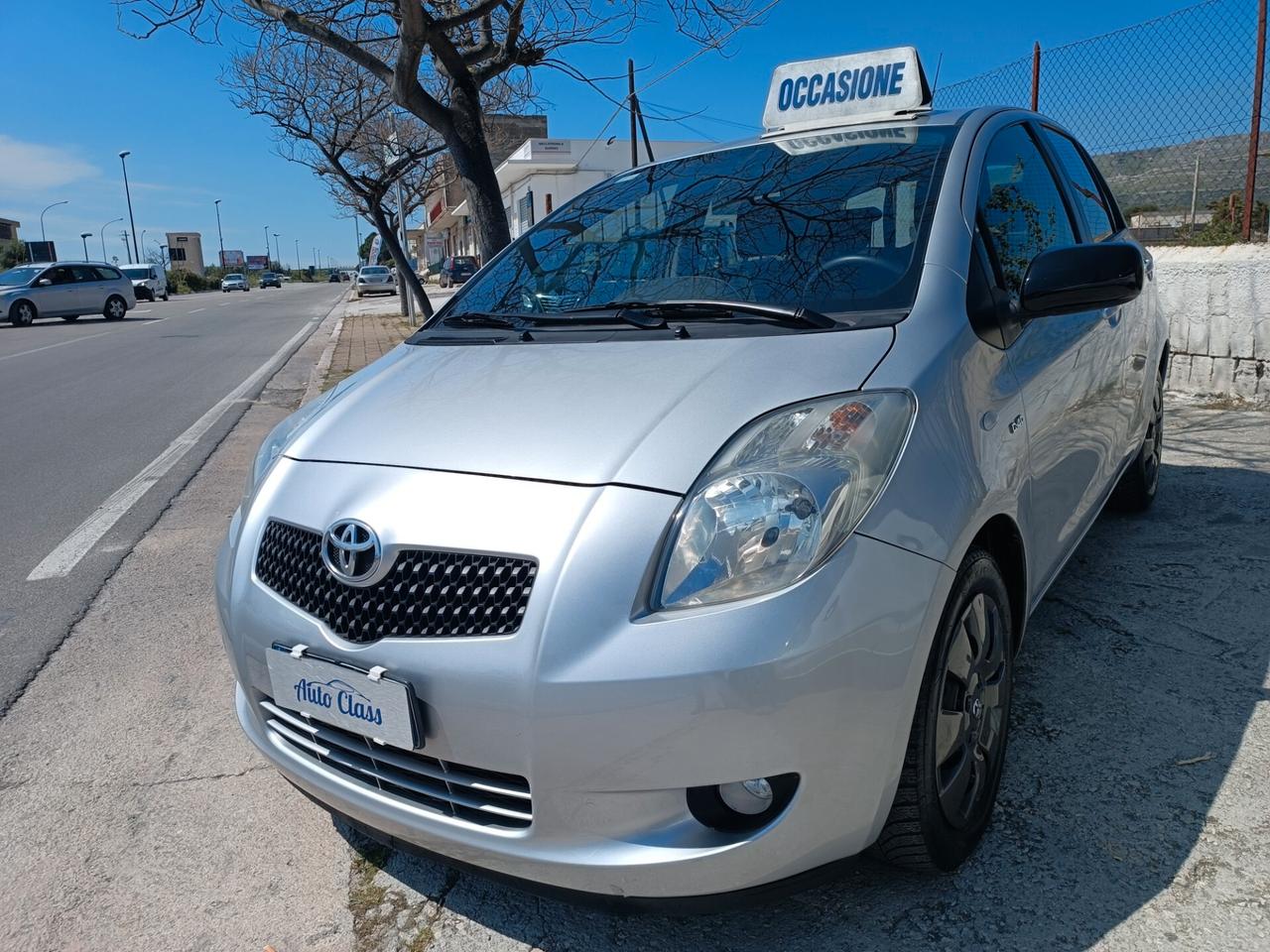 Toyota Yaris 1.4 D-4D 5 porte Sol