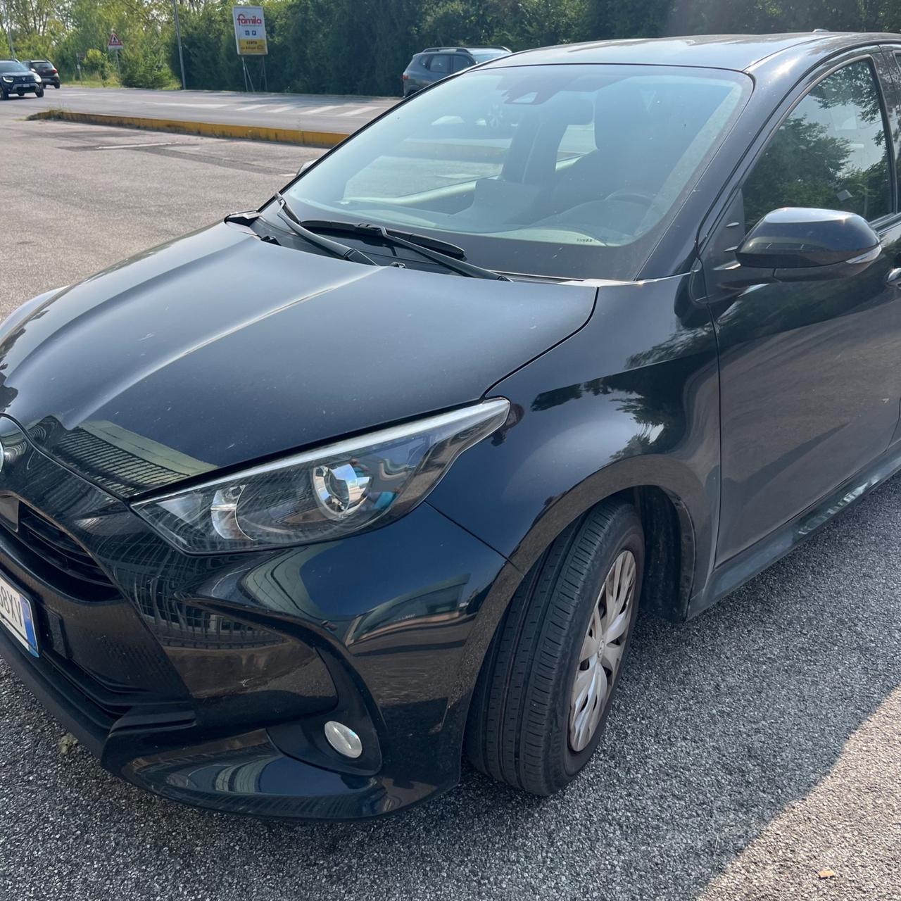 Toyota Yaris 1.0 5 porte Active