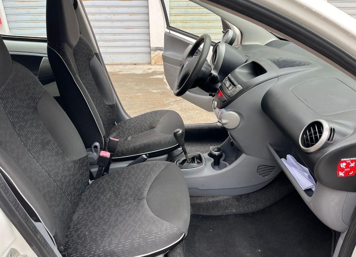Peugeot 107 1.0 68CV 5p. Plaisir