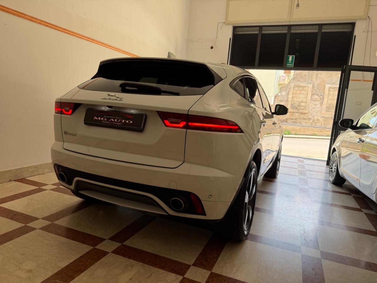 Jaguar E-Pace 2.0D 180 CV AWD R-Dynamic S