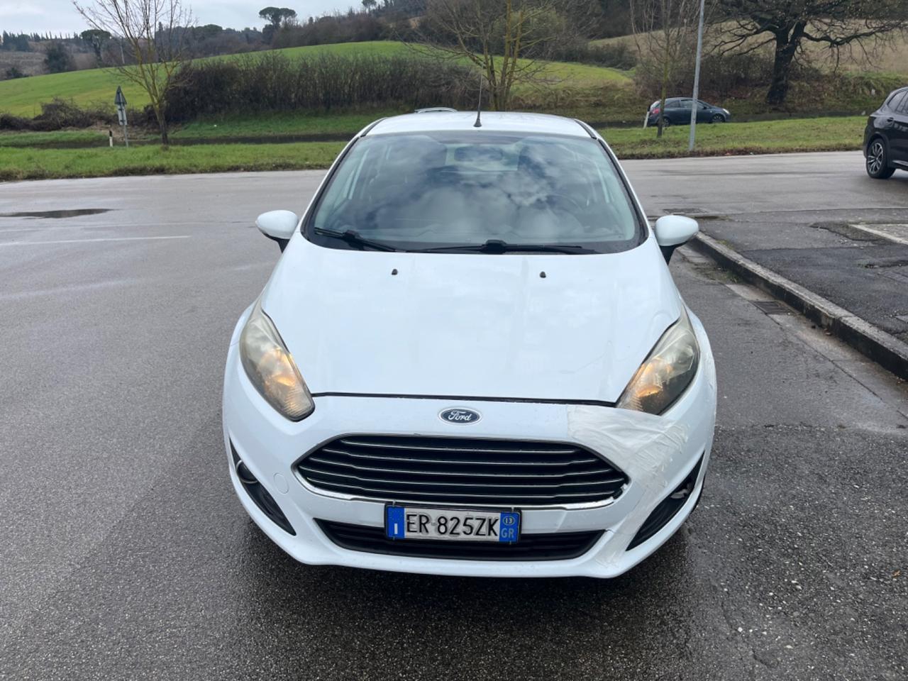 Ford Fiesta 1.5 TDCi 75CV 5 porte Titanium