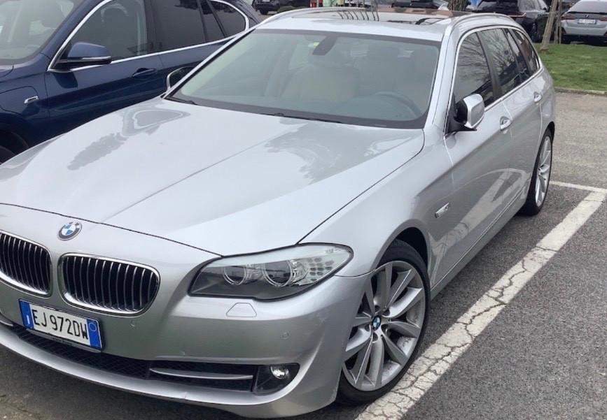 Bmw 530d xDrive sw 258CV tettopelle