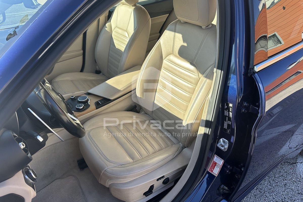 ALFA ROMEO Giulia 2.2 Turbodiesel 210 CV AT8 AWD Q4 Veloce