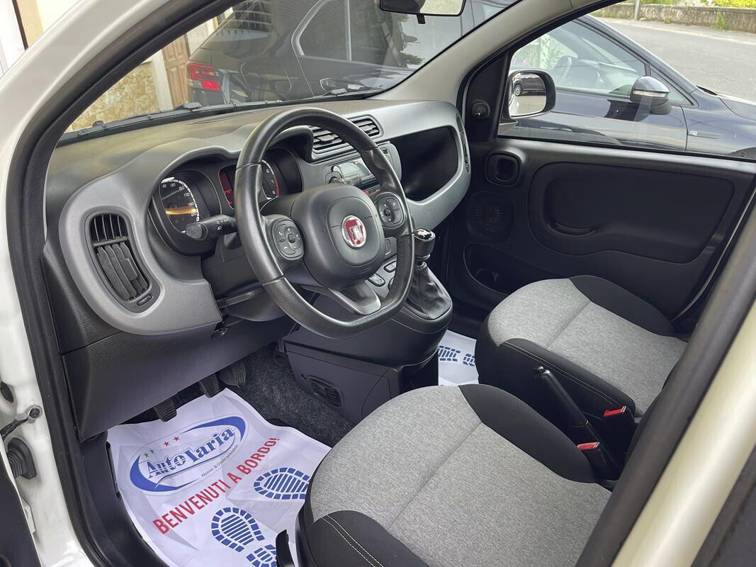 Fiat Panda 1.2 Lounge "Uconnect Bluetooth - Clima automatico -Volante multifunzione " Aziedali