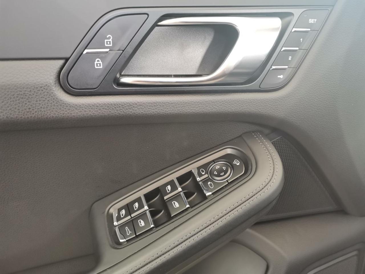 Porsche Macan 2.0 PDK