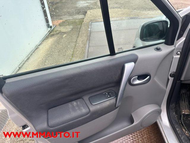 RENAULT Scenic 1.6 16V GPL Serie Speciale
