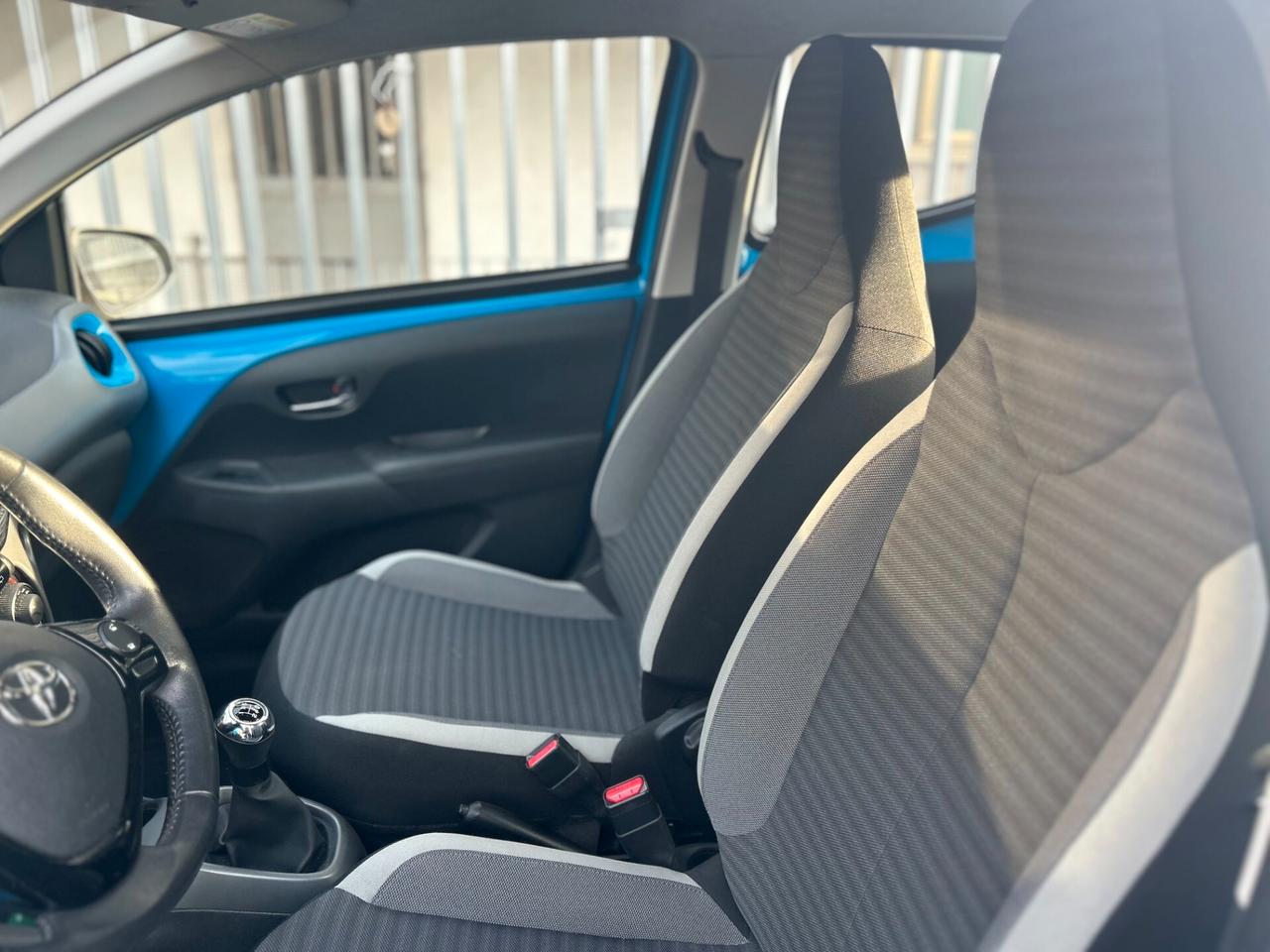 Toyota Aygo 1.0 VVT-i 72 CV 5 porte x-cite