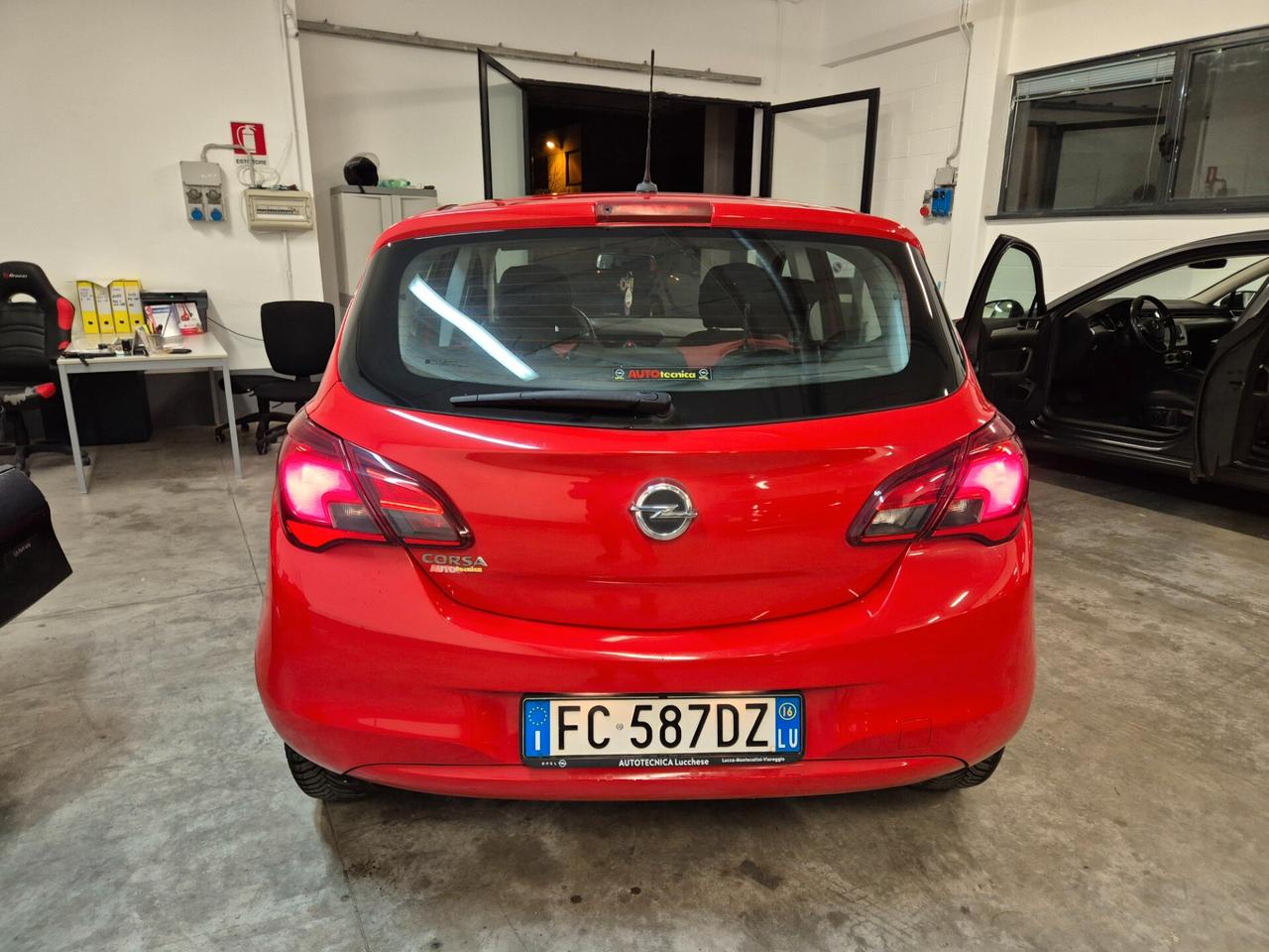 Opel Corsa 1.4 90CV GPL Tech 5 porte n-Joy sempre TAGLIANDATA