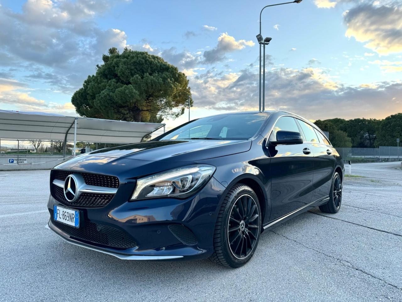 MERCEDES CLA 200d S.B. Sport - Tetto Led Navi