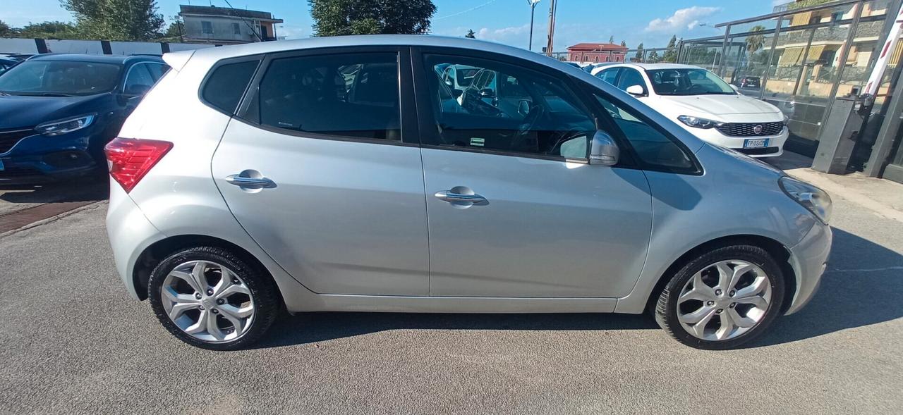 Hyundai iX20 1.4 D STYLE