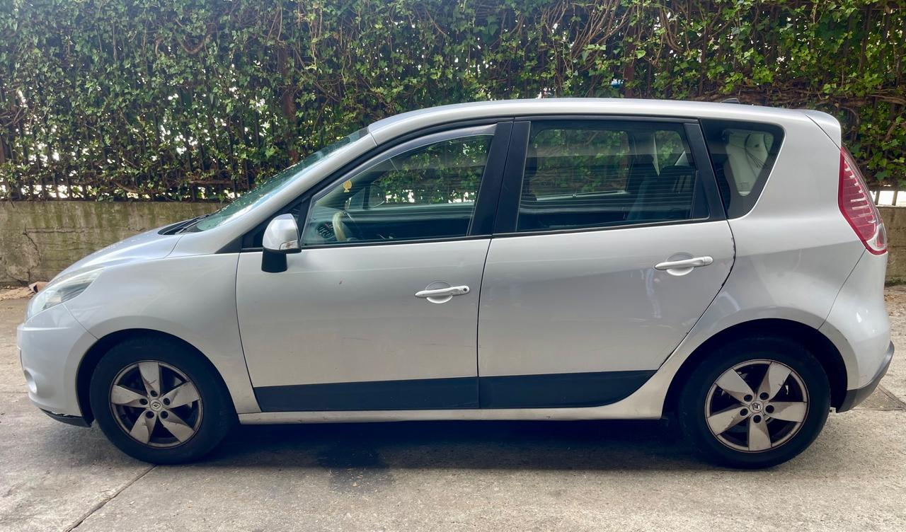 Renault Scenic Scénic X-Mod 1.5 dCi 110CV Dynamique