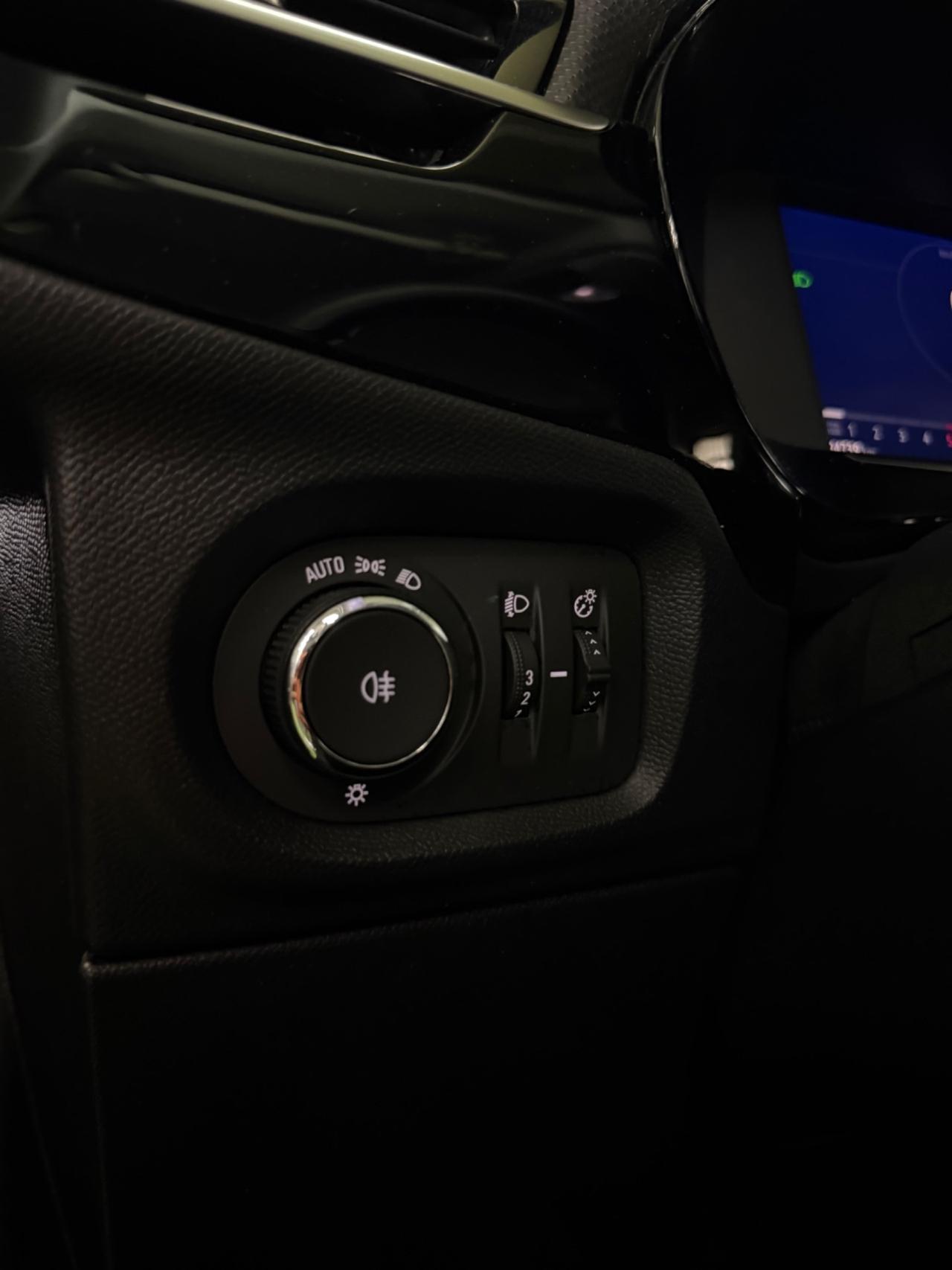 Opel Corsa 1.5 D 100 CV GS Line