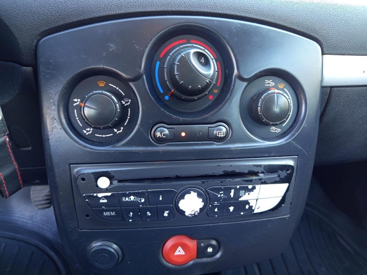Renault Clio 1.2 16V 5 porte Dynamique